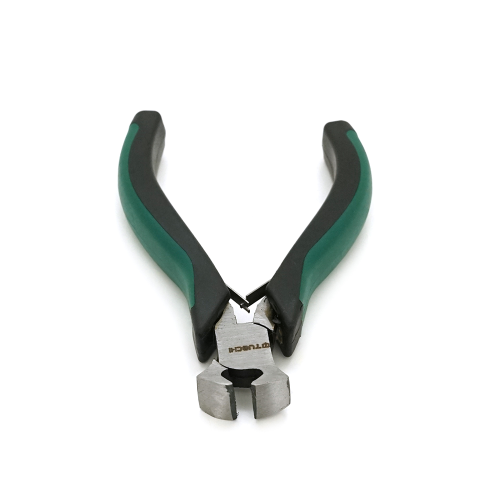 Кусачки VOLTRONIC,чорно-зелені ручки 125 мм х 30,Q100