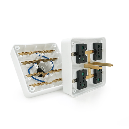 Розетка 4-х місна із заземленням SQ-RB-01 / 04A, 4x16A 250V~Max, 3500W, White, Q100