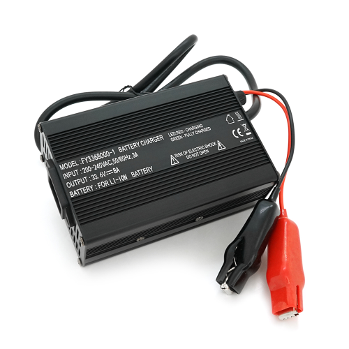 Зарядний пристрій для акумуляторів Li-ion 33.6V,8S,8A,+ крокодили,135x90x50mm