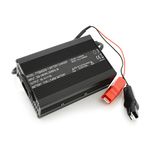 Зарядний пристрій для акумуляторів LiFePo4 48V(58,4V),16S,5A, крокодили,135x90x50mm