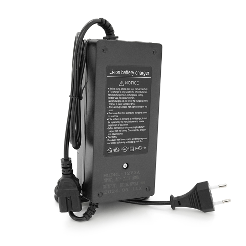 Зарядний пристрій для акумуляторів Li-ion 16,8V,4S,2A, штекер C13, з індикацією