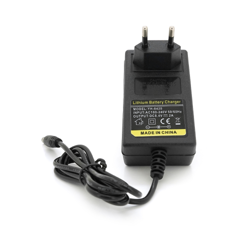 Зарядний пристрій для акумуляторів Li-ion 8.4V2A,штекер 5,5х2,5мм, LED-індикація