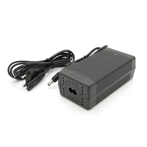 Зарядний пристрій для акумуляторів Li-ion 25,2V,6S,4A,штекер 5,5, 135х55х45мм