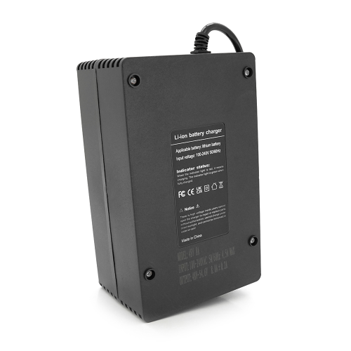 Зарядний пристрій для акумуляторів Li-ion 48V(54,6V),13S,8A,480W,штекер Triangle plug (T-tipe / IEC / C13 N+L-) індикація, 220х122х86mm, 1.5kg