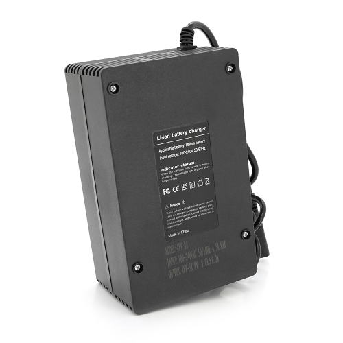 Зарядний пристрій для акумуляторів Li-ion 48V(58,8V),14S,8A,500W,штекер Triangle plug (T-tipe / IEC / C13 N+L-) індикація, 220х122х86mm, 1.5kg