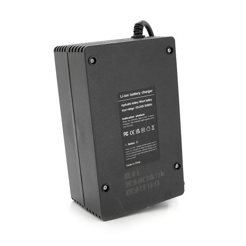 Зарядний пристрій для акумуляторів LiFePo4 60V(73V),20S,8A,650W, індикація, штекер Triangle plug (T-tipe / C13 / IEC). 220х122х86mm, 1.5kg