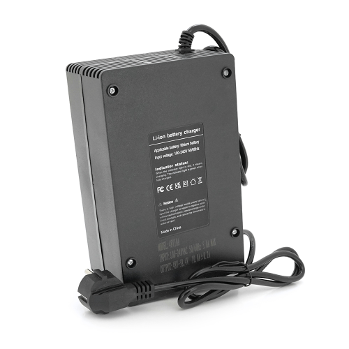 Зарядний пристрій для акумуляторів LiFePo4 48V(58,4V),16S,10A,650W, штекер Triangle plug (T-tipe / C13 / IEC). індикація, 220х122х86mm, 1.5kg