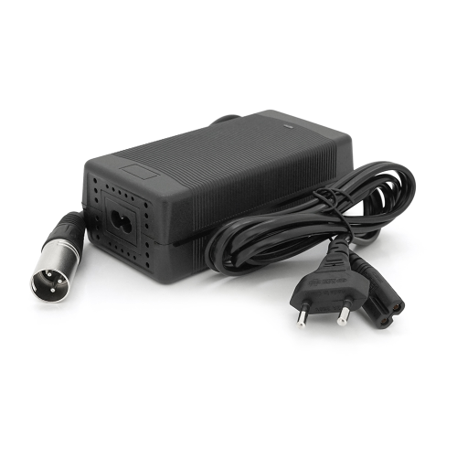 Зарядний пристрій акумуляторів LiFePO4 12V (14.6V), 4S,8A, штекер XLR, з індикацією, 133х67х45mm, 0.3kg