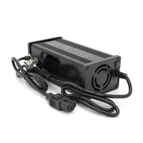 Зарядний пристрій для акумуляторів Li-ion 48V(54.6V),13S,8A, 384 Вт, штекер Triangle plug (T-tipe / C13 / IEC). 185x88x60mm. 1.2kg