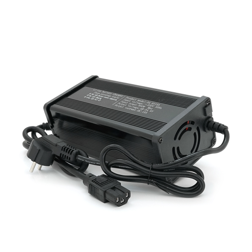 Зарядний пристрій для акумуляторів Li-ion 48V(54.6V),13S,15A, 720 Вт, штекер Triangle plug (T-tipe / C13 / IEC). 185x88x60mm. 1.2kg