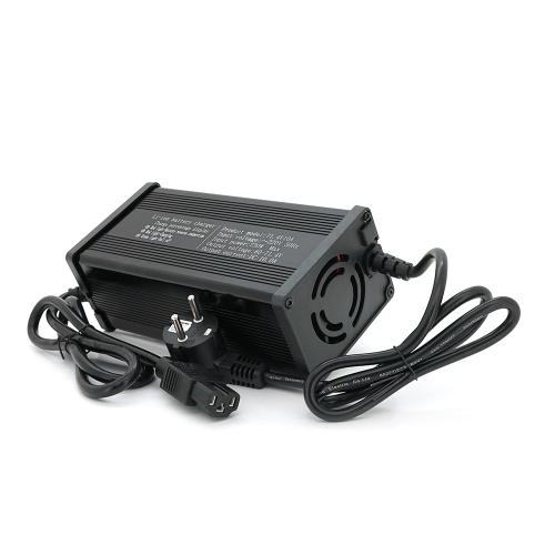 Зарядний пристрій для акумуляторів Li-ion 60V(71,4V),17S,20S,10A, 600 Вт. штекер Triangle plug (T-tipe / C13 / IEC).185x88x60mm. 1,5 кг