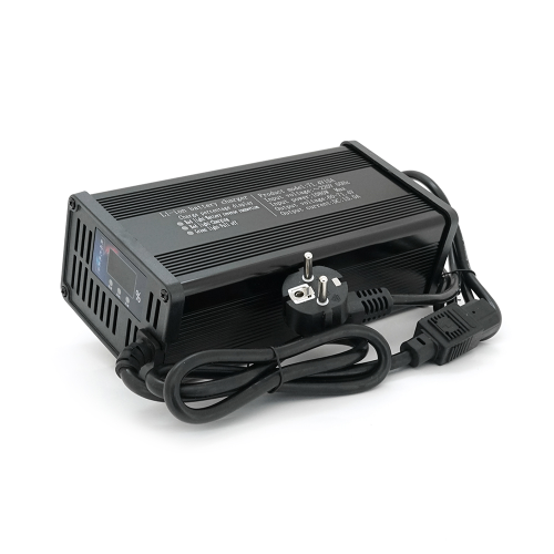 Зарядний пристрій для акумуляторів Li-ion 60V(71,4V),17S,15A, 900Вт. штекер Triangle plug (T-tipe / C13 / IEC). 185x88x60mm 1.5 кг