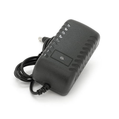 Зарядний пристрій для акумуляторів Li-ion 25,2V,6S,1A,штекер 5.5*2.5,BOX,+перехідник