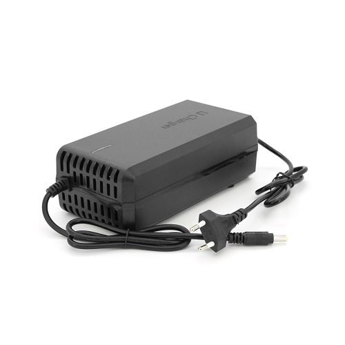 Зарядний пристрій Jinyi для акумуляторів Li-ion 48V(54,6V),13S,4A.штекер 5.5*2.5,з індикацією,BOX