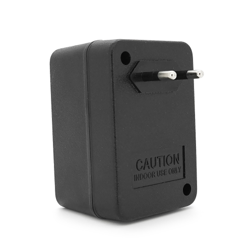 Трансформатор знижувальної напруги 100W Input 110 V / Output 220V + універсальна розетка + перехідник