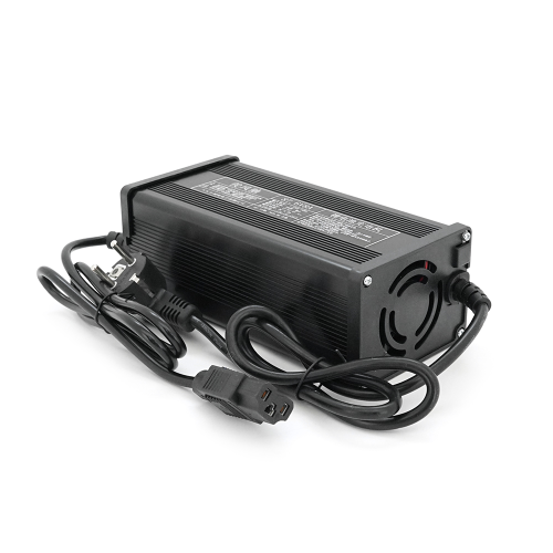 Зарядний пристрій для акумуляторів LiFePo4 72V(87,6V),24S,8A,штекер Triangle plug (T-tipe / IEC / C13 N+L-), з індикацією,BOX