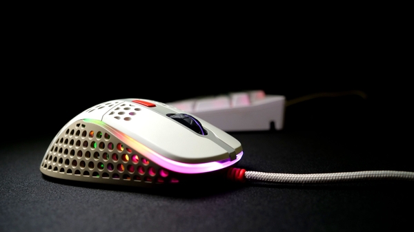 Миша Xtrfy M4, USB-A, RGB, Retro