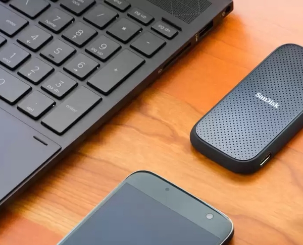 Накопитель внешний SSD 1TB SanDisk Portable E30 (SDSSDE30-1T00-G26)