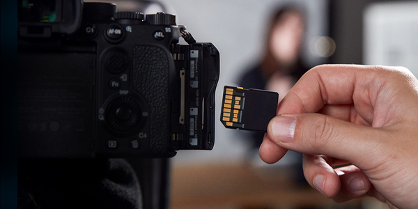 Карта памяти SDHC  128GB UHS-II/U3 Class 10 Kingston Canvas React Plus V60 SD R280/W100MB/s (SDR2V6/128GB)