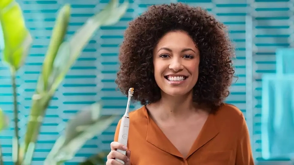 Щітка зубна електр. Philips, Sonicare DiamondClean 9000 Series, набір , 62т. колив/хв, насадок-1, 2 шт в наборі, 1зарядн.стакан+зарядка, чорний, білий