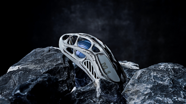 Миша GravaStar Mercury M1 Pro, magnesium alloy body, BT/WL/USB-A, 4K, RGB, Battle-Worn