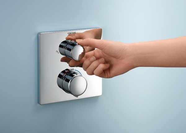 Душова система Grohe QuickFix Precision прихованого монтажу з Vitalio Comfort 250, хром