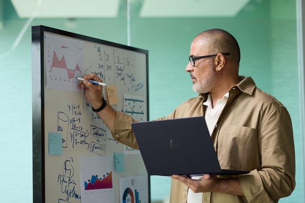 Ноутбук HP EliteBook Ultra G1i (B66V4AT) Blue