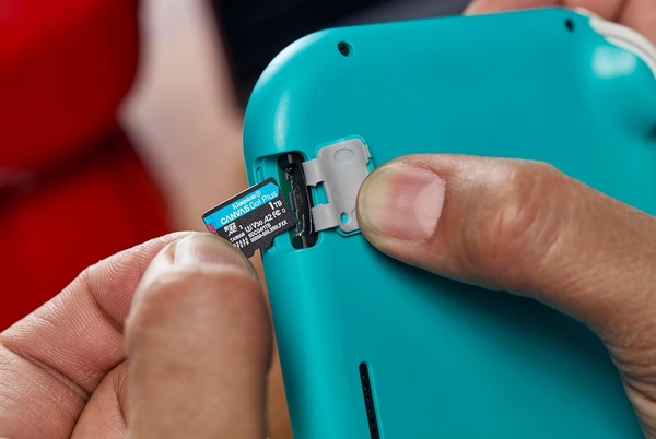 Карта памяти MicroSDXC  512GB UHS-I/U3 Class 10 Kingston Canvas Go! Plus R200/W160MB/s (SDCG4/512GBSP)