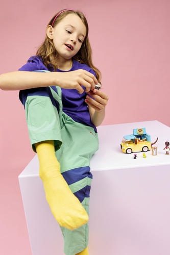 Термос Merlion з нержавіючої сталі, з ситечком, чашкою та ручкою для перенесення, об'єм 600 мл.,чорний