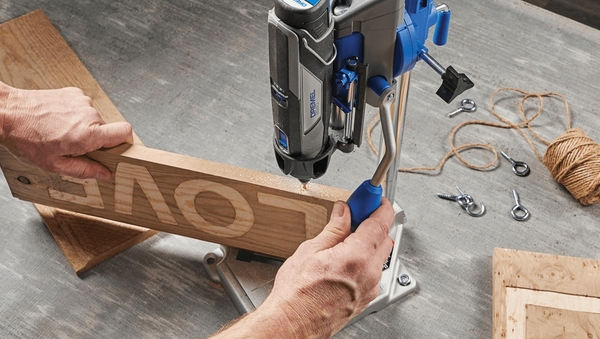 Шліфмашина шліфувально-гравірувальна акумуляторна Dremel 8240-3/45 12В 1х2А·год 5000-35000об/хв 45 аксесуарів ЗП 0.66кг