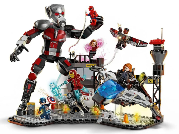 Конструктор LEGO Super Heroes Перший месник: Протистояння Пригодницька битва