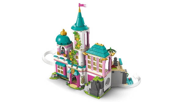 Конструктор LEGO Disney Princess Замок принцеси та королівські улюбленці